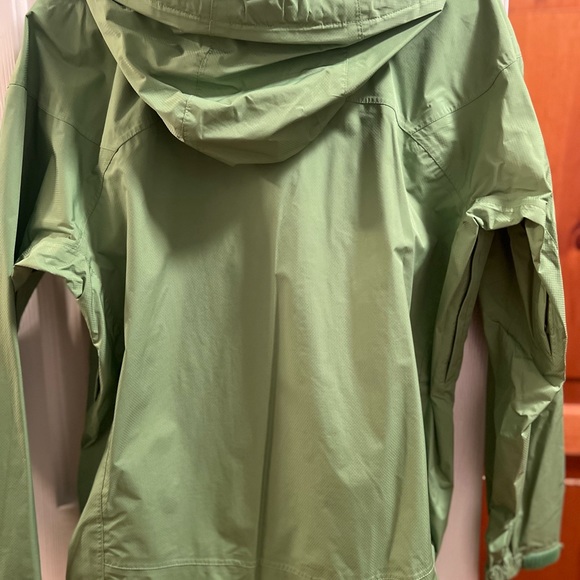 Marmot women’s size Large light green unlined hooded jacket. Very good condition - Picture 2 of 13